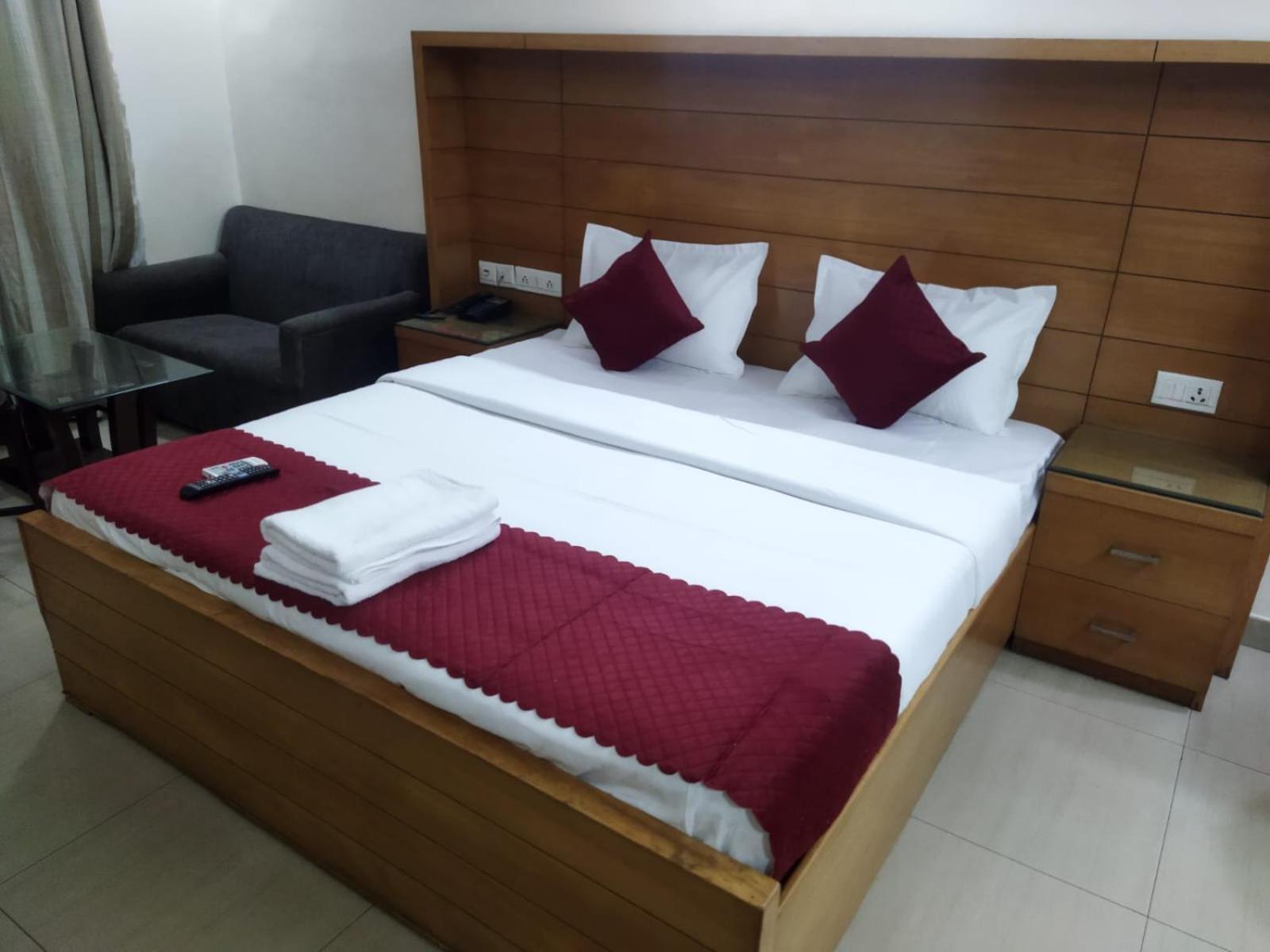 Hotel Signature Plaza à New Delhi Extérieur photo